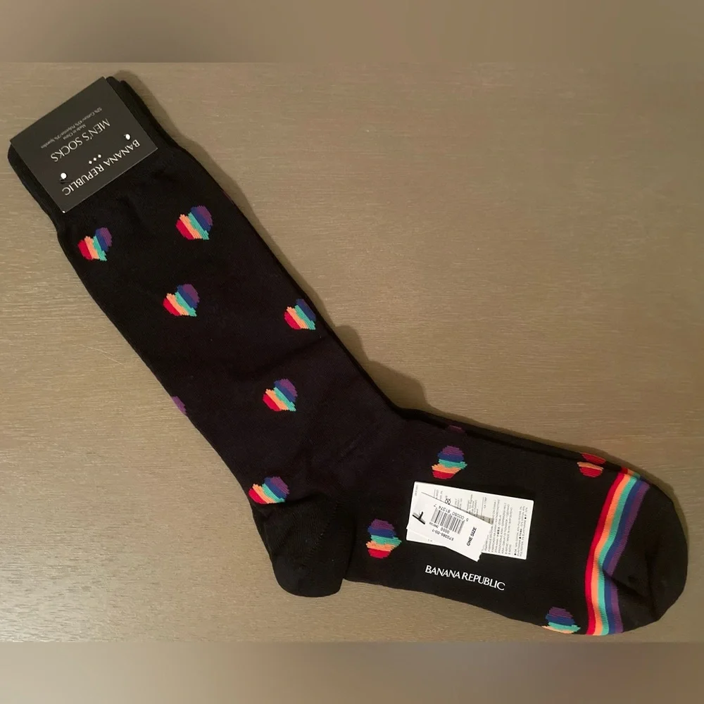 ⭐️ 5/$25 Banana Republic rainbow heart socks